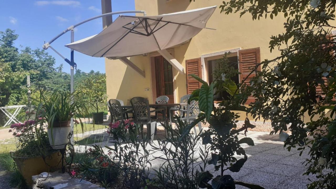Ca' La Volpe Torri Del Benaco Exterior foto